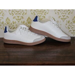 Fabletics "The Lace Up Sneaker II", White/Blue Size 8.5, new w/o tags or box